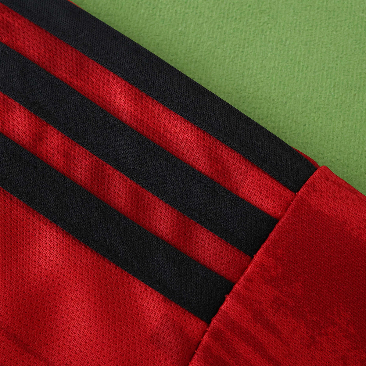 Red United Home 25-26 Fan Edition