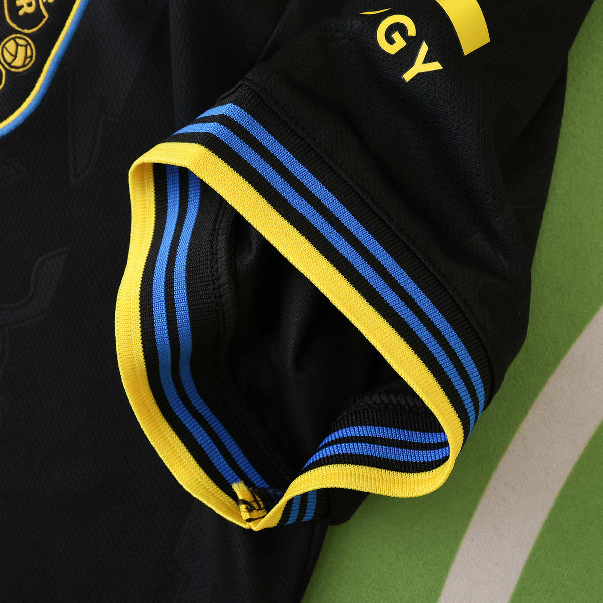 Man United Black 25-26 Stadium Edition