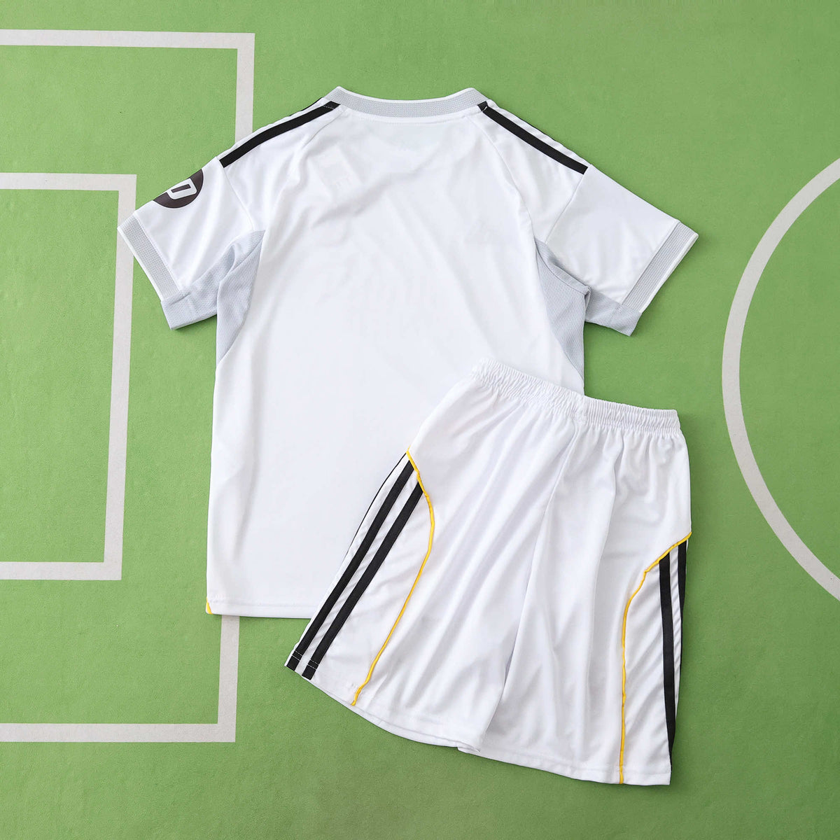 R Madrid Home Set 25-26