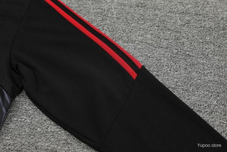 Manchester United Training Kit (Black)