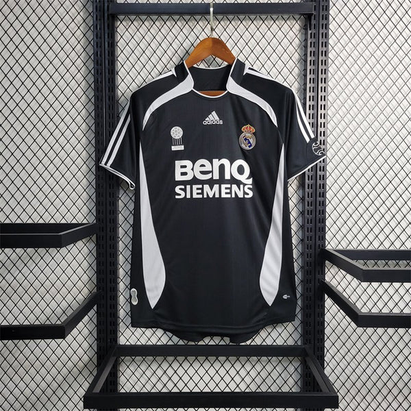 Real Madrid 2006/07 Away Retro Jersey