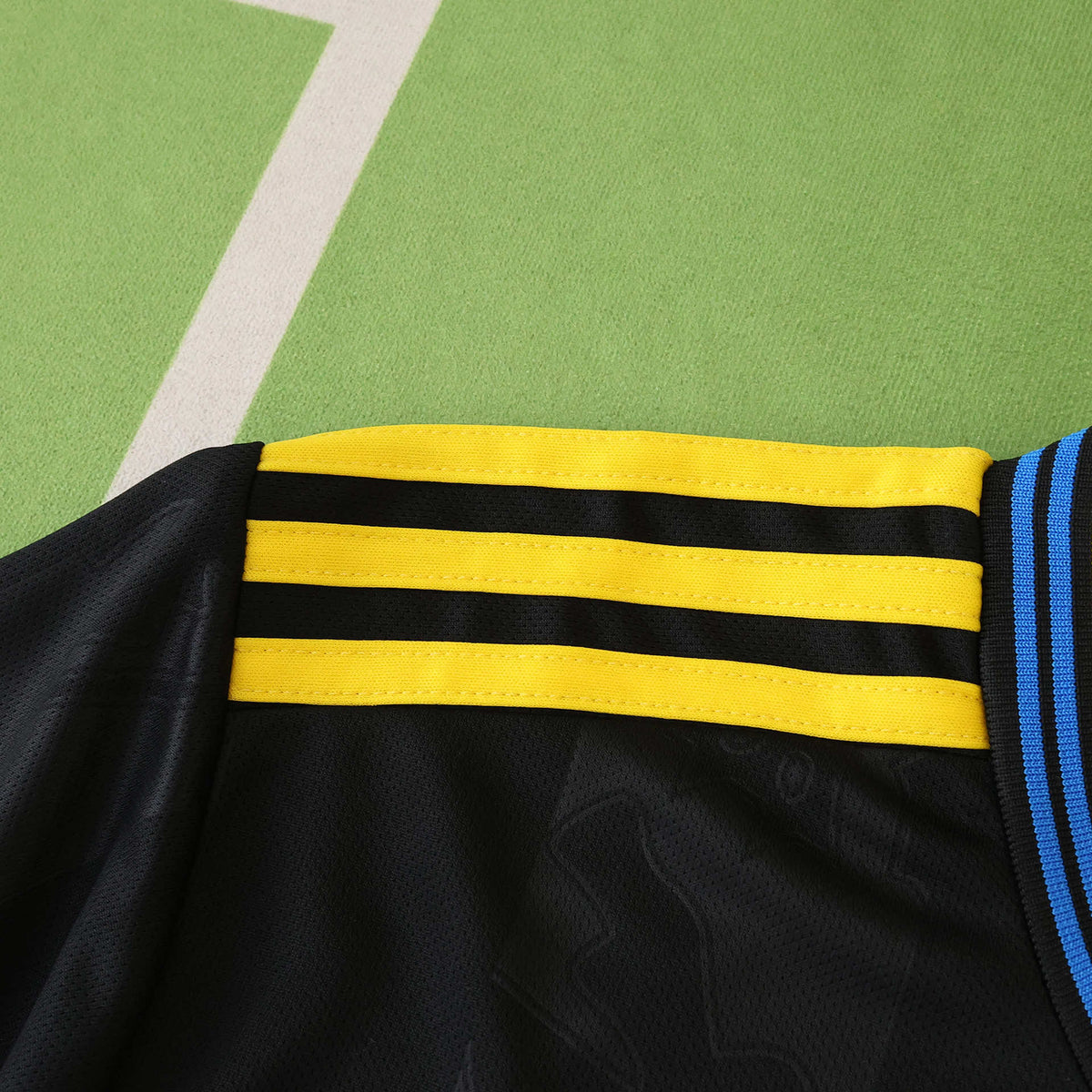 Man United Black 25-26 Stadium Edition