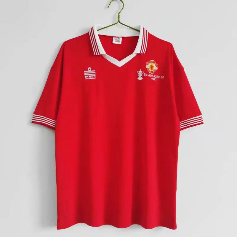 Manchester United Home 1977 – Retro Shirt