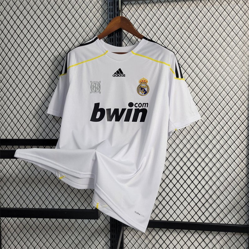 Real Madrid Home 2009/10 Retro Jersey
