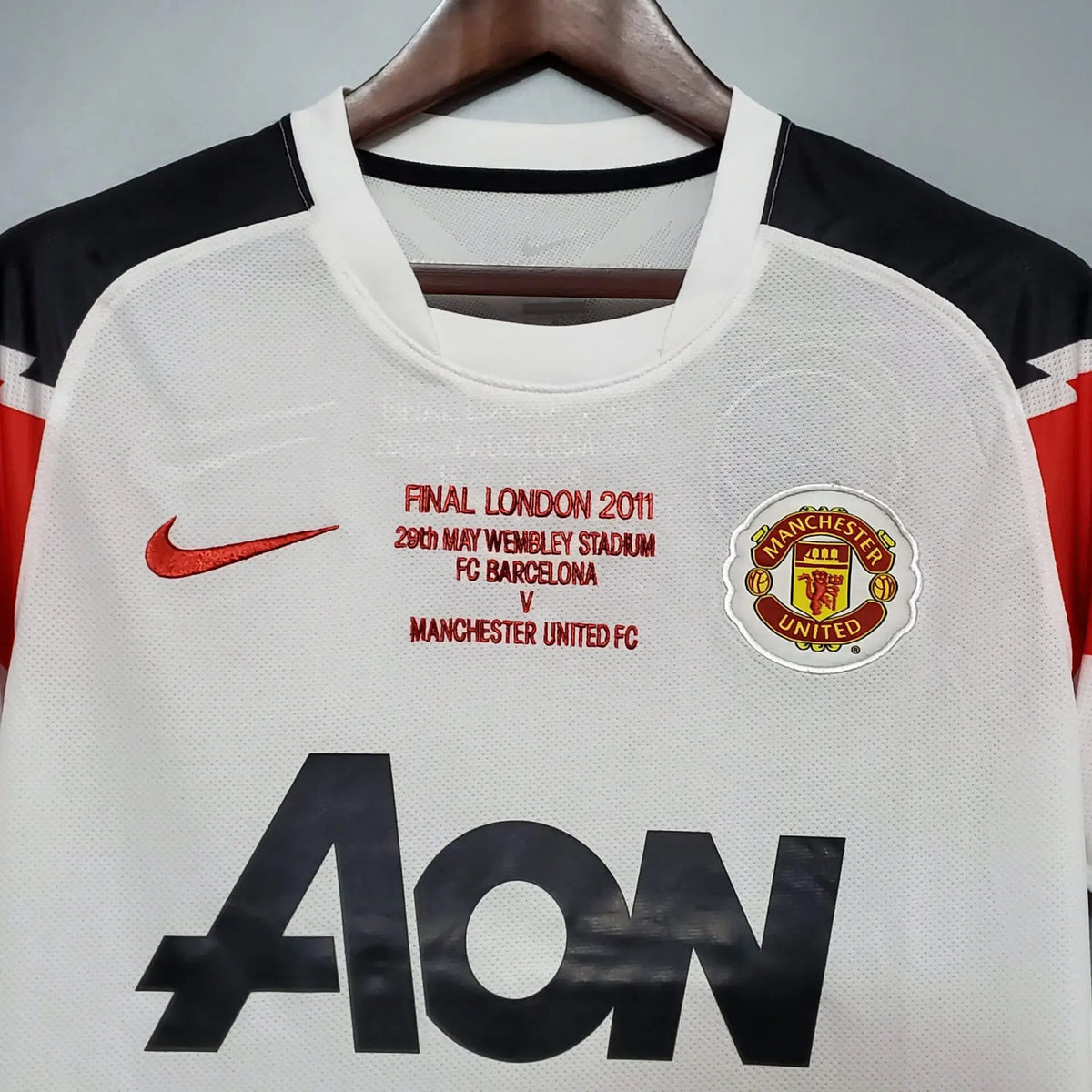 Manchester United Away 2010-11 – Retro Shirt