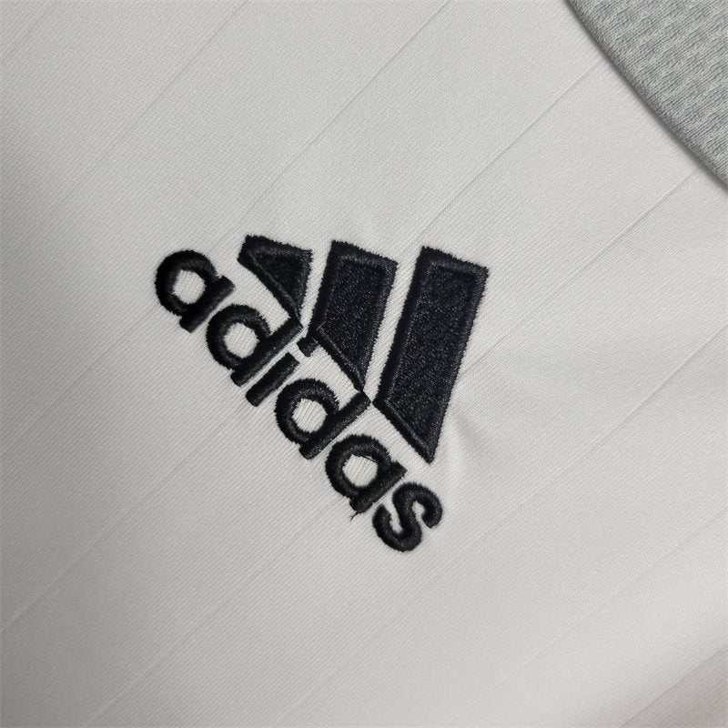 Real Madrid Home 2006/07 Retro Jersey