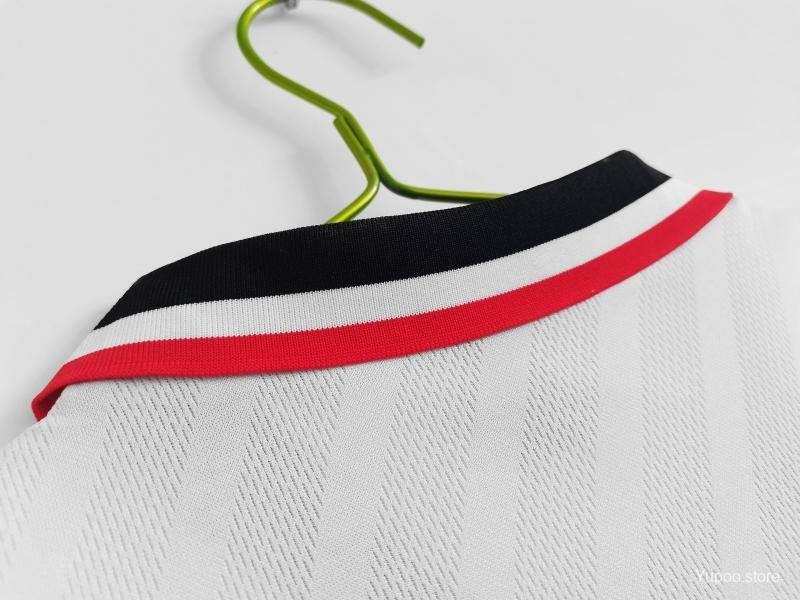Manchester United Away 1997-98 Retro Shirt
