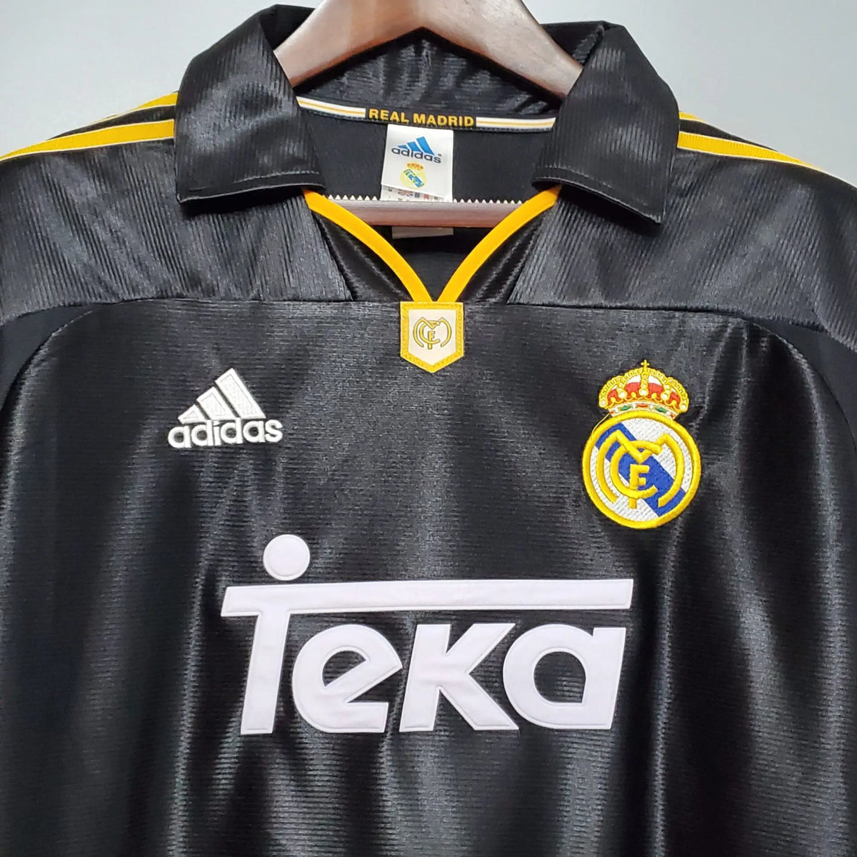 Real Madrid Away 1998 Retro Jersey