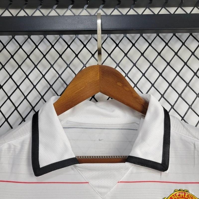 Manchester United away 2004-06 Retro Jersey