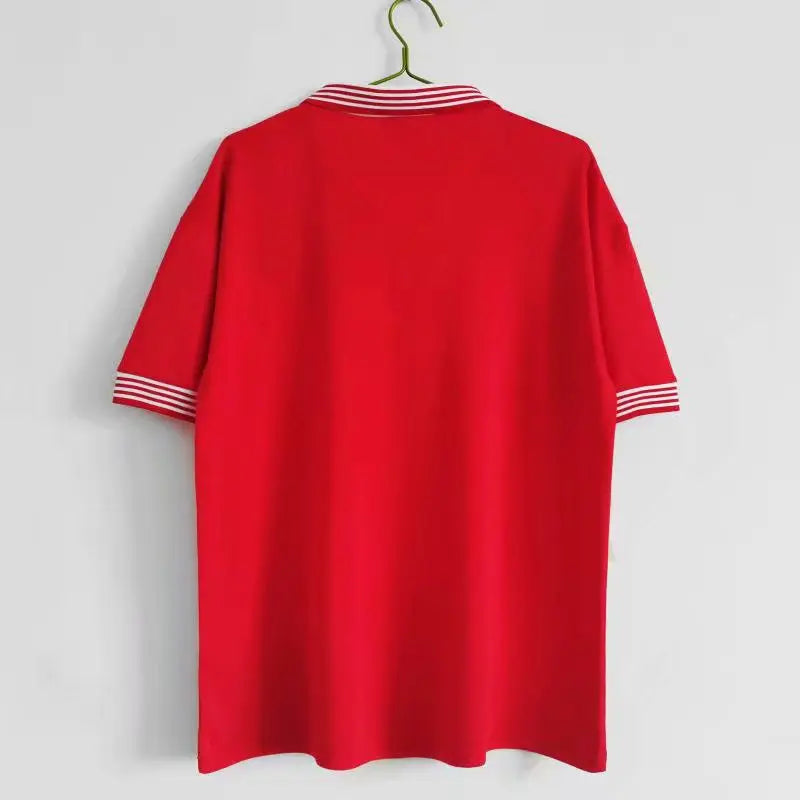 Manchester United Home 1977 – Retro Shirt