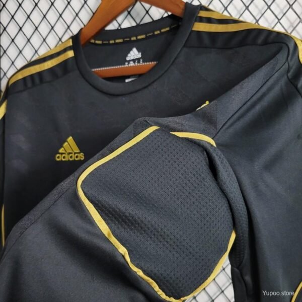Real Madrid Away 2012 Retro Jersey - Image 5
