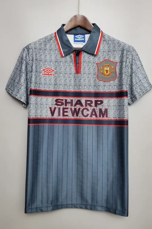 Manchester United Away 1995-96 – Retro Shirt