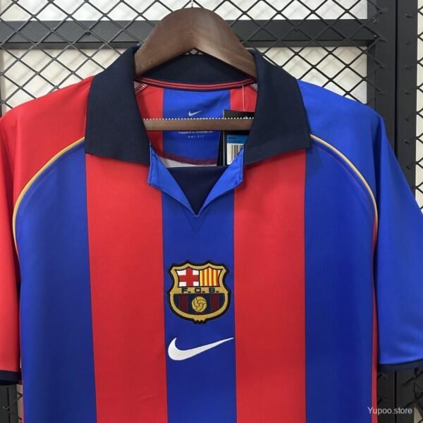 Fc Barcelona Home 2001-02 Retro Jersey - Image 4